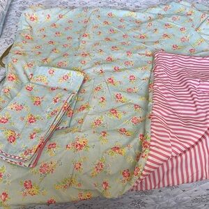 Tommy Hilfiger Floral and Striped Comforter Set - Pink and Cream